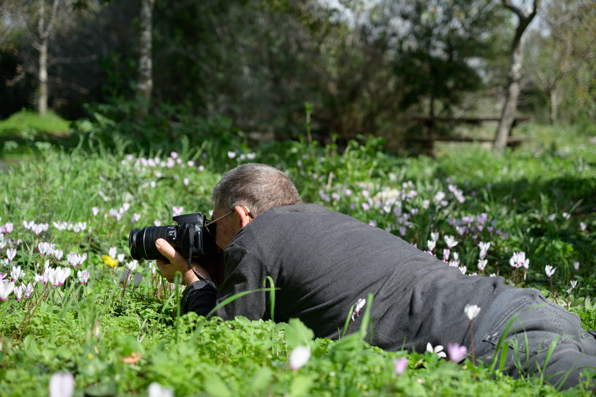 מטיילים ומצלמים במקומות נסתרים בליבה של זכרון יעקב (10)